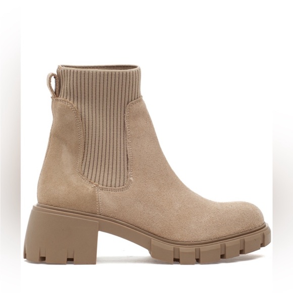 New Steve Madden Hayle Chelsea Boot Size 10M - Picture 1 of 8